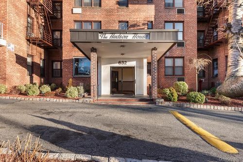 apt-6k-632 Warburton Ave, Yonkers, NY, 10701-1634 | Card Image