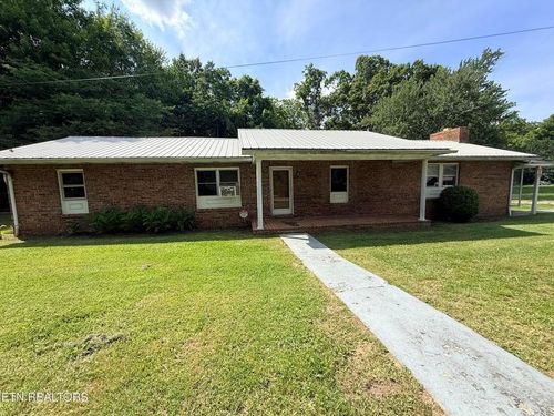 331 White Oak St, Jamestown, TN, 38556-4212 | Card Image