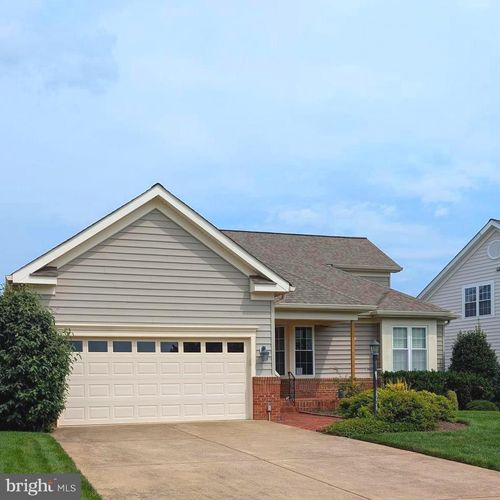 13784 Charismatic Way, GAINESVILLE, VA, 20155-3122 | Card Image