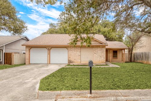 9439 Charter Pt, San Antonio, TX, 78250-2844 | Card Image