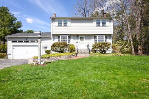 9 Hermosa Dr, South Easton, MA, 02375-1647 | Card Image