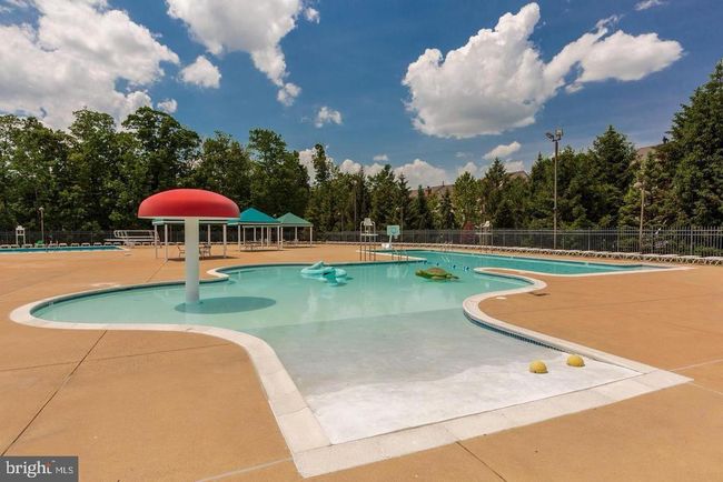 43154 Baltusrol Ter, Townhouse with 3 bedrooms, 3 bathrooms and null parking in ASHBURN VA | Image 34
