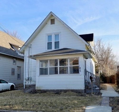 835 Oak St, ELGIN, IL, 60123-7303 | Card Image