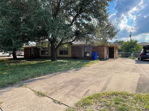 11-2209 Kirby Lee St, Waco, TX, 76712-8640 | Card Image