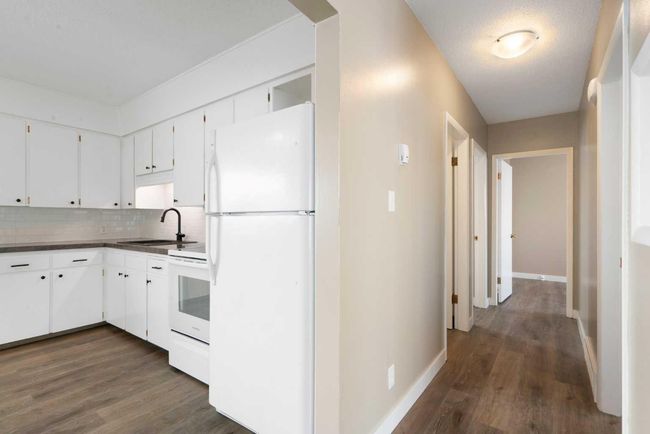 221 Frederick Avenue W, House other with 3 bedrooms, 1 bathrooms and 1 parking in Standard AB | Image 10