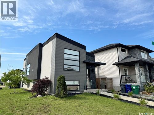587 Kloppenburg Cres, Saskatoon, SK, S7W0P1 | Card Image