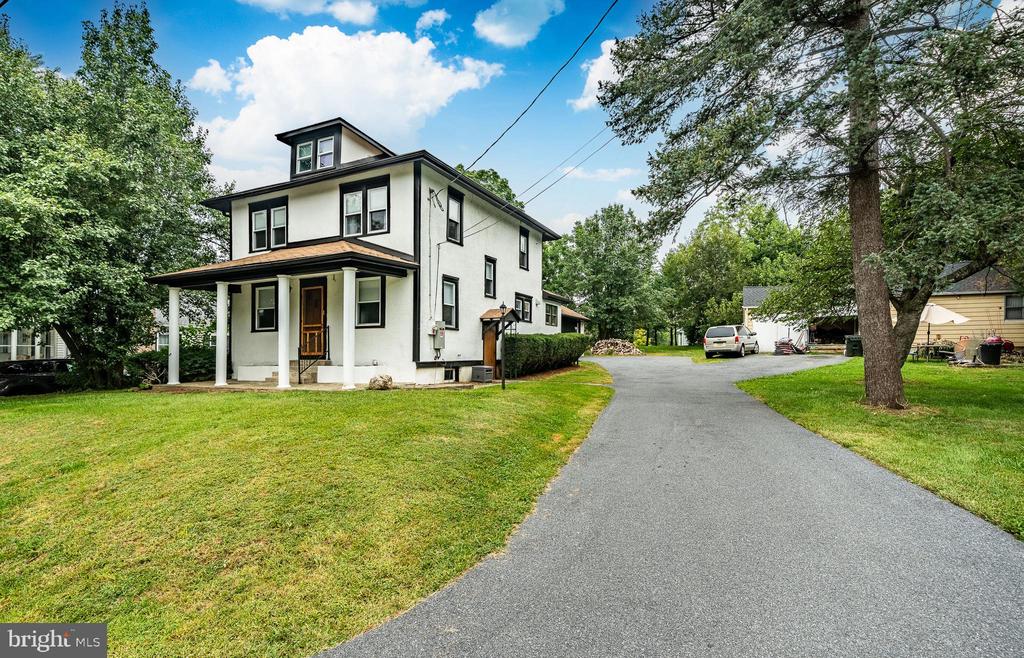 Residential in LANCASTER 3