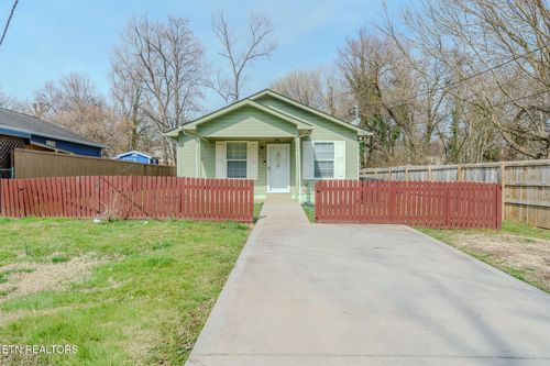 2605 Louise Ave, Knoxville, TN, 37914-5451 | Card Image