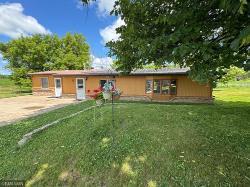 41806 Davenport St Ne, Braham, MN, 55006-3325 | Card Image