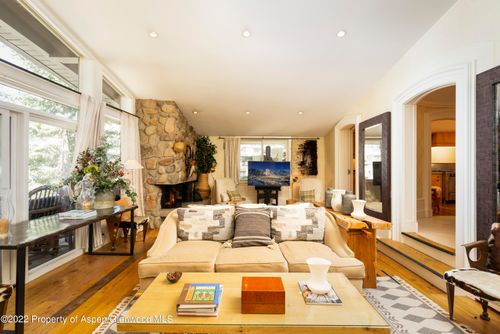 202-700 S Ute Avenue, Aspen, CO, 81611 | Card Image
