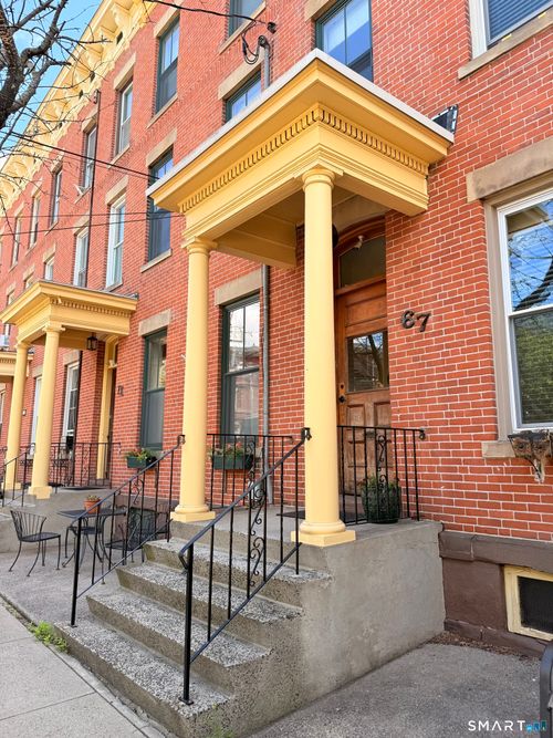 b-67 Warren St, New Haven, CT, 06511-0301 | Card Image
