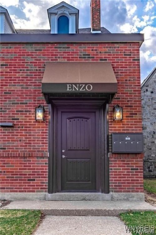 apt-1a-644 Park Pl, Niagara Falls, NY, 14301-1055 | Card Image