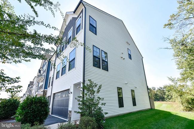 25409 Hartland Orchard Ter, Townhouse with 4 bedrooms, 4 bathrooms and null parking in CHANTILLY VA | Image 27
