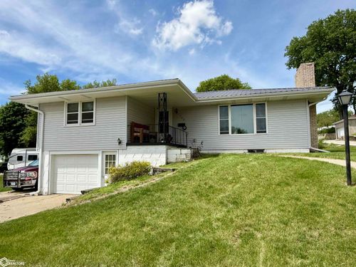 702 Chicago St, Audubon, IA, 50025-1339 | Card Image