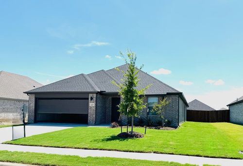 225 Lockhart St, Greenville, TX, 75402-8042 | Card Image