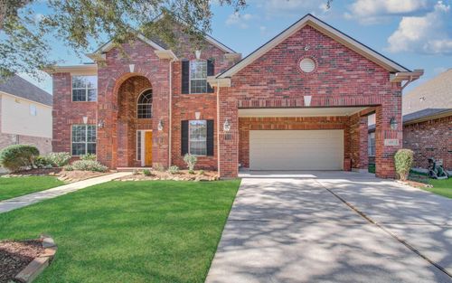 105 Hawke Bay Ln, Friendswood, TX, 77546-5684 | Card Image