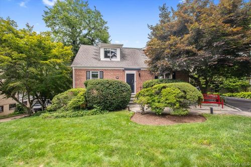 128 Glendale Rd, Scarsdale, NY, 10583-1929 | Card Image