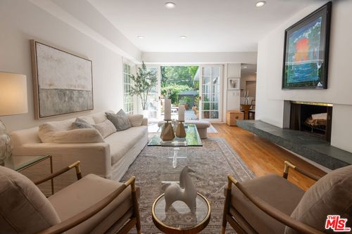 1833 Courtney Ave, Los Angeles, CA, 90046-2104 | Card Image