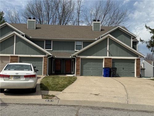 c-501 Ne Brookwood Cir, Blue Springs, MO, 64014-2998 | Card Image