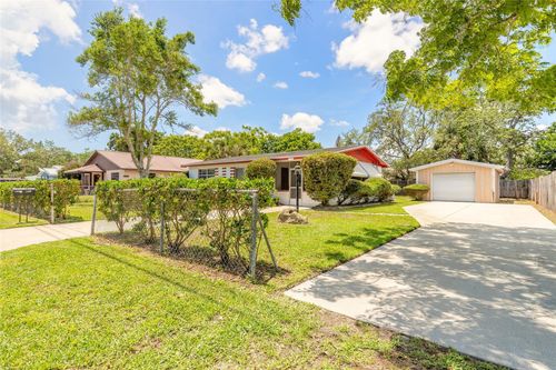 1584 Valencia Ave, DAYTONA BEACH, FL, 32117-1469 | Card Image