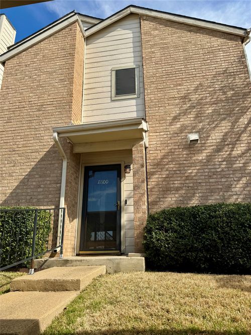 apt-12100-3635 Garden Brook Dr, Farmers Branch, TX, 75234-2469 | Card Image