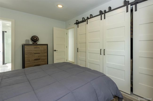 Bedroom view 3 space saving modern sliding doors | Image 20