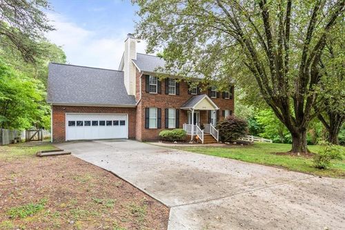3628 Grindstaff Ave, High Point, NC, 27265-9656 | Card Image