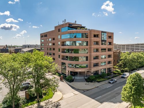 apt-52-225 New Jersey St, Indianapolis, IN, 46204-2670 | Card Image