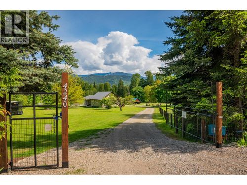 4240 Blewett Road, Nelson, BC, V1L6X2 | Card Image