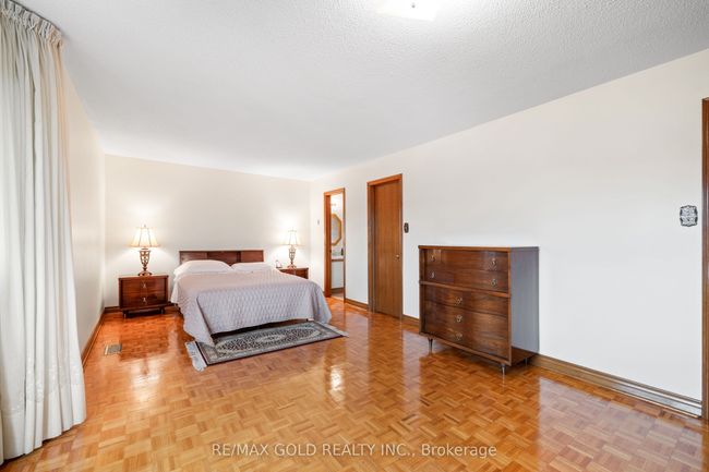 74 Belview Ave, House other with 5 bedrooms, 4 bathrooms and 4 parking in Woodbridge ON | Image 27