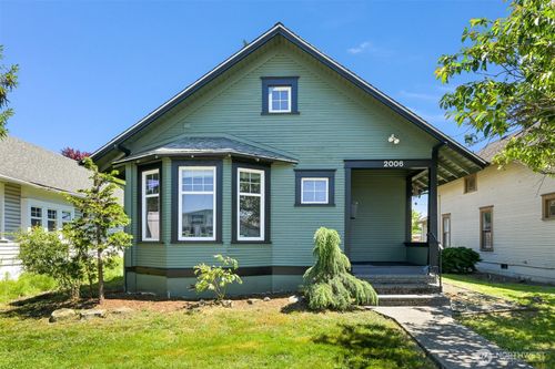 2006 Iron St, Bellingham, WA, 98225-4212 | Card Image