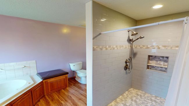 215 Girgen Dr Vermillion - Master Bath 3.jpg | Image 10