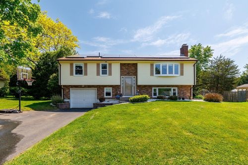 24 Hickory St, Feeding Hills, MA, 01030-2408 | Card Image
