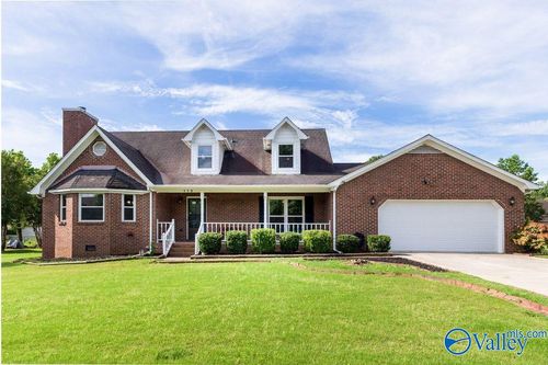 112 La Rue St, Huntsville, AL, 35811-8816 | Card Image