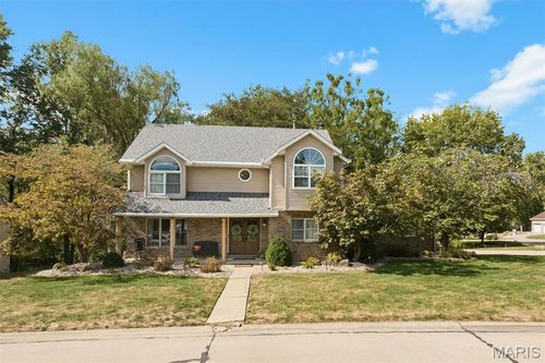 310 Devonshire Ct, Highland, IL, 62249-2906 | Card Image