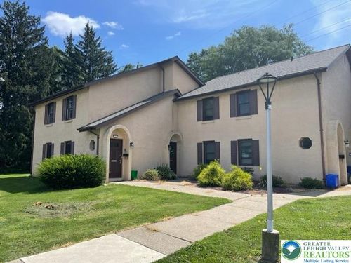 b-2404 Woodstock Dr, BETHLEHEM, PA, 18017-3899 | Card Image