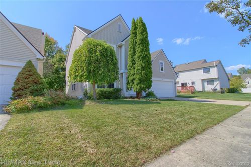 3241 Buckhorn Ct, Ann Arbor, MI, 48105-4109 | Card Image