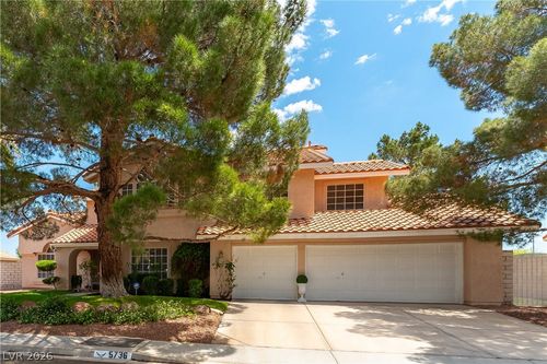 5736 Willowcreek Rd, North Las Vegas, NV, 89031-1419 | Card Image