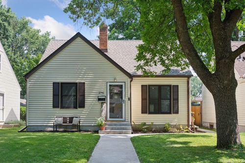 2741 Edgewood Ave S, Saint Louis Park, MN, 55426-3321 | Card Image