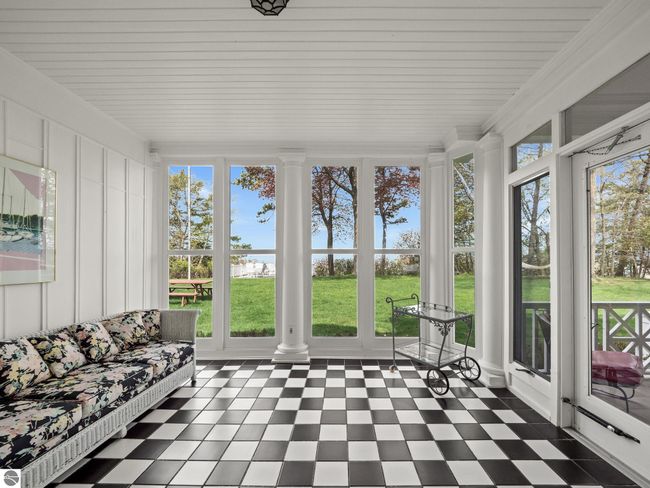431 Michigan Ave, House other with 10 bedrooms, 7 bathrooms and null parking in Charlevoix MI | Image 34