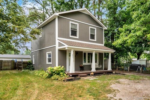 227 Schick Dr, Lake Orion, MI, 48362-1953 | Card Image