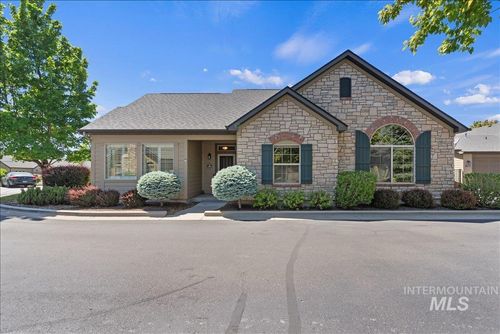 2958 N Cloverdale Rd, Boise, ID, 83713-4914 | Card Image