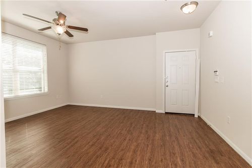 203-1401 E 4th St, Austin, TX, 78702-3811 | Card Image