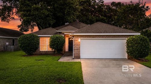 7042 Raintree Ln, Gulf Shores, AL, 36542-8904 | Card Image