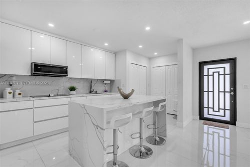 1270 W 64th Ter, Hialeah, FL, 33012-6349 | Card Image
