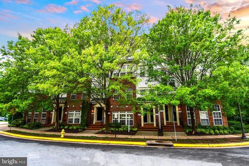 149-14472 Village High St, GAINESVILLE, VA, 20155-4015 | Card Image