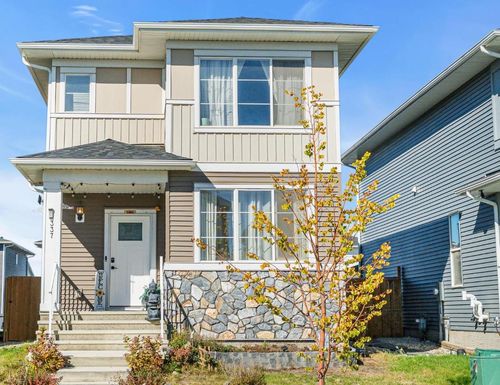 337 Chelsea Hollow, House with 5 bedrooms, 4 bathrooms and 2 parking in Chestermere AB | Card Image