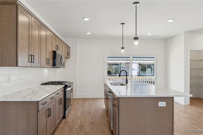 12149 Morning Walk, Townhouse with 3 bedrooms, 4 bathrooms and null parking in Henrico VA | Image 5