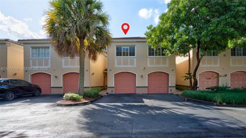 apt-204-2424 Centergate Dr, Miramar, FL, 33025-7214 | Card Image