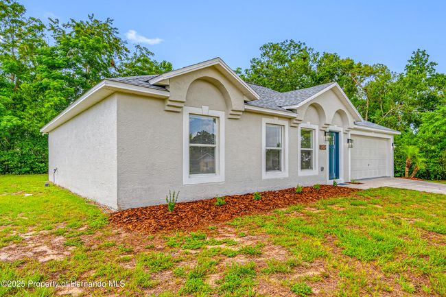 2424 Keeport Dr, House other with 3 bedrooms, 2 bathrooms and null parking in Spring Hill FL | Image 5